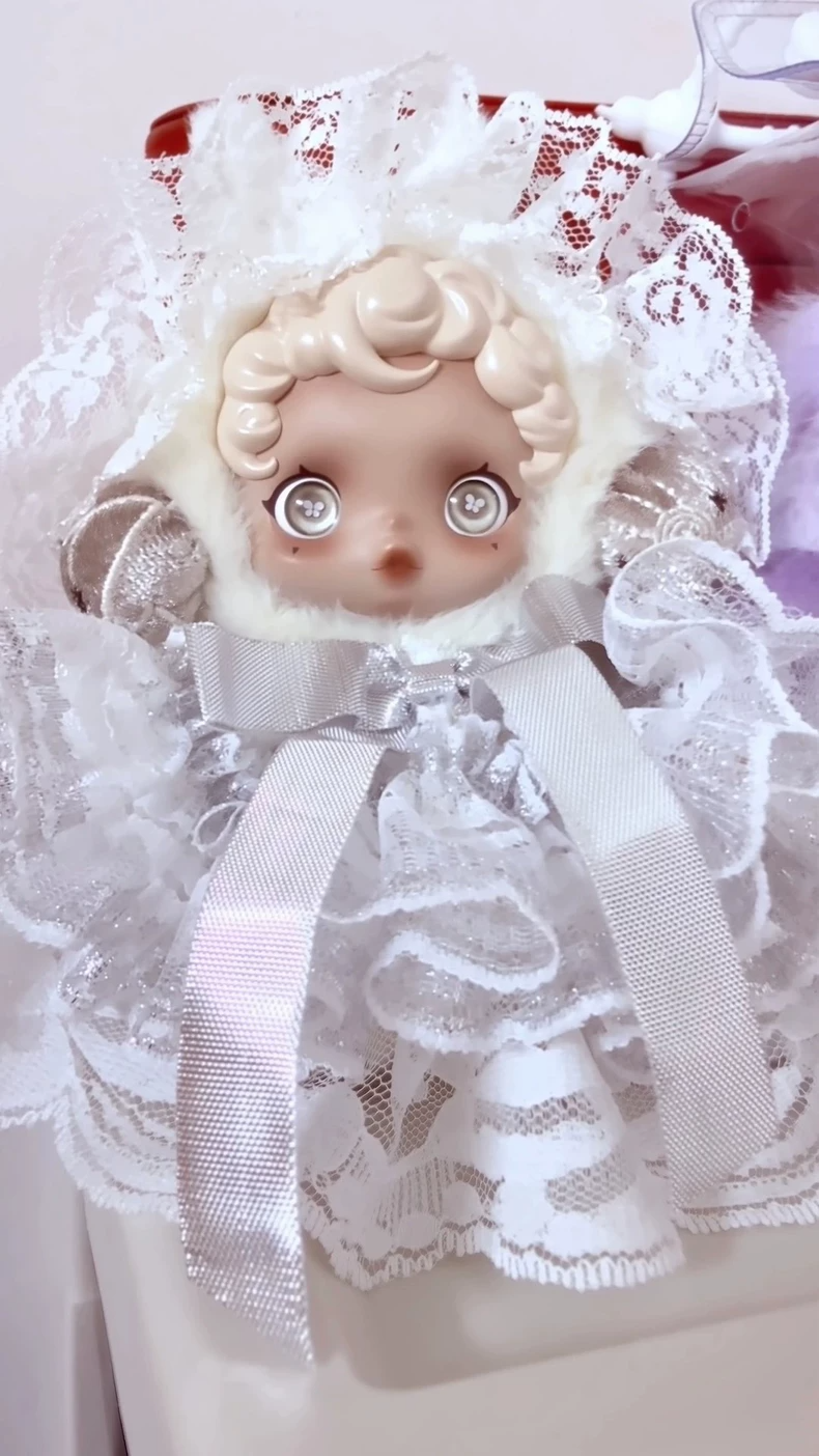 Elegant Skullpanda Doll Outfit: Luxurious Lace Ensemble for Collectors & Creative Play - Image 5