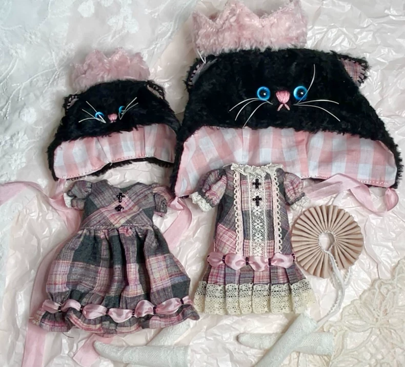 Whimsical Blythe Doll Outfit: Plaid Dresses & Cat Hats for OB22, Mini Cat Body & Azone - Image 2