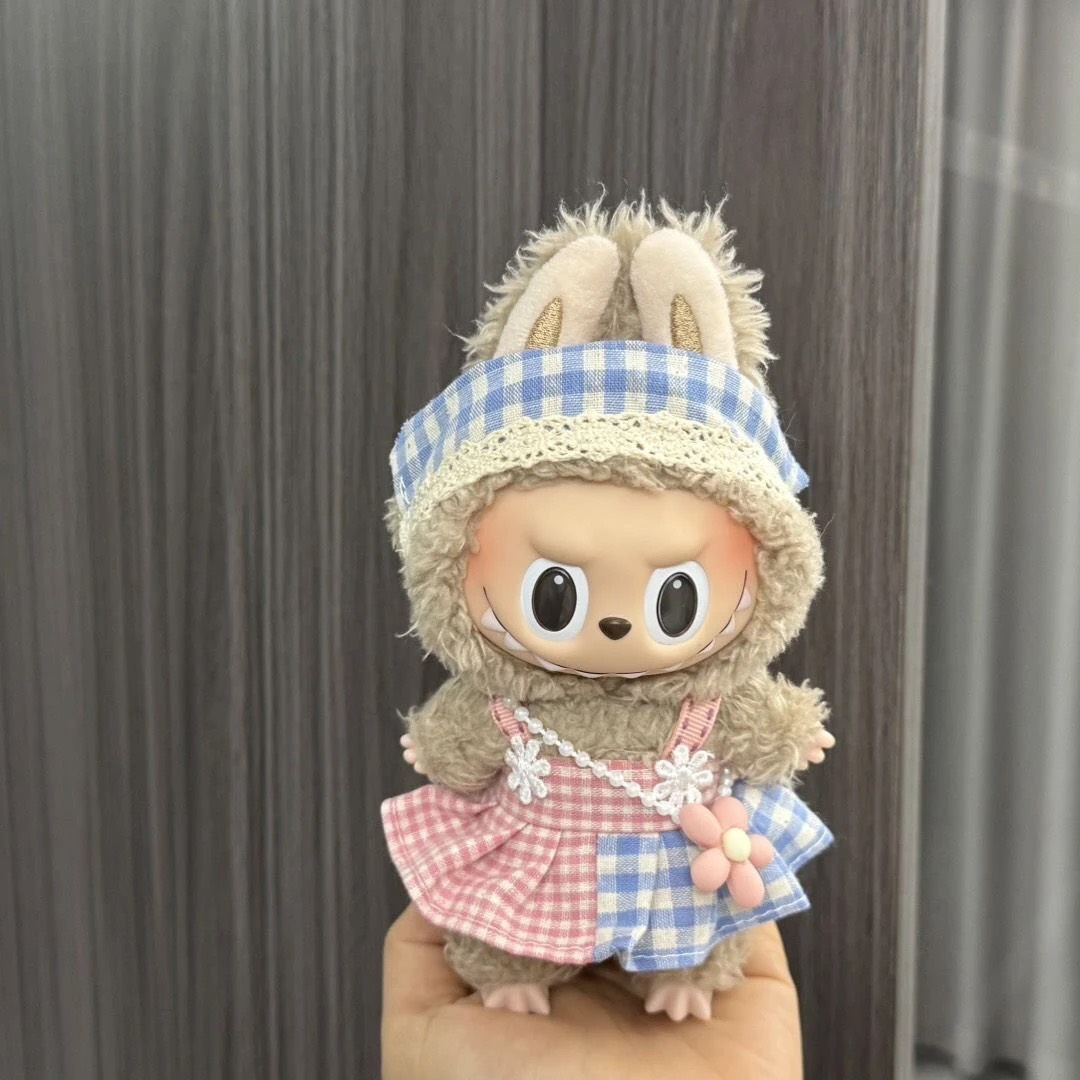 Charming LABUBU 17cm Doll Outfit Set: Blue & Red Hats & Dresses for 1st & 2nd Gen Dolls - Image 1