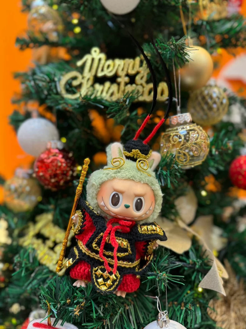 Legendary Sun Wukong Labubu Plush Costume: Black & Gold War King Outfit for Dynamic Play & Collectible Fun - Image 9