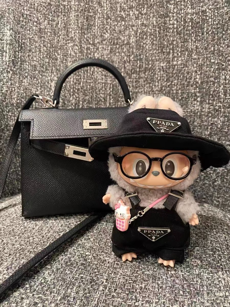 Chic PPADA Black Outfit for LABUBU Doll – Stylish Hat & Accessories, Premium Craftsmanship - Image 1