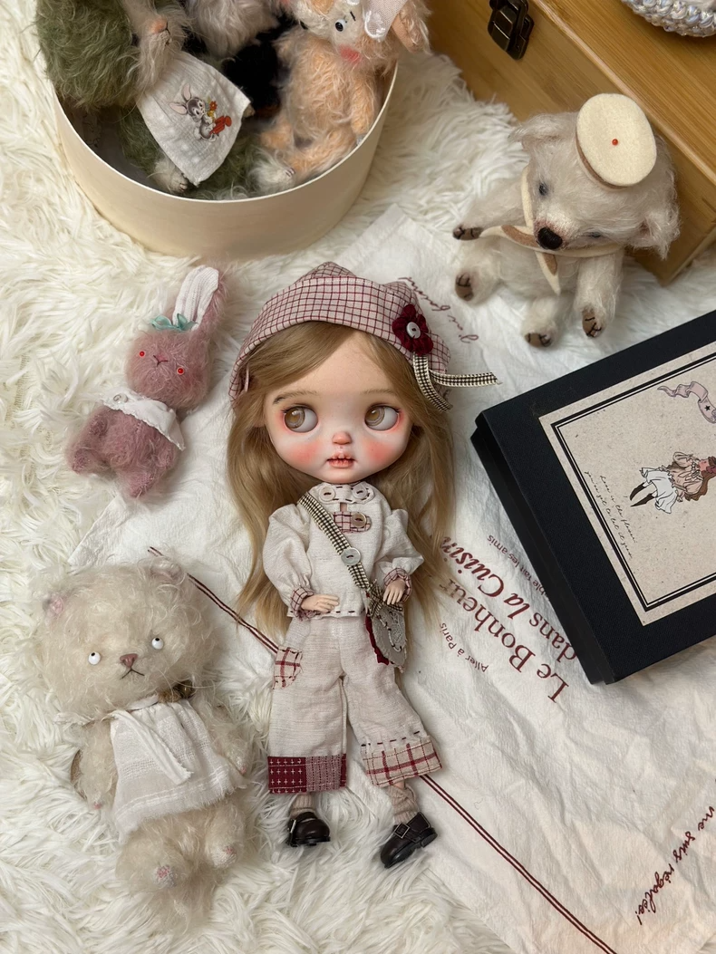 Vintage Navy BLYTHE Doll Outfit – Cream & Red Checkered Ensemble with Hat, Scarf & Accessories - Image 1