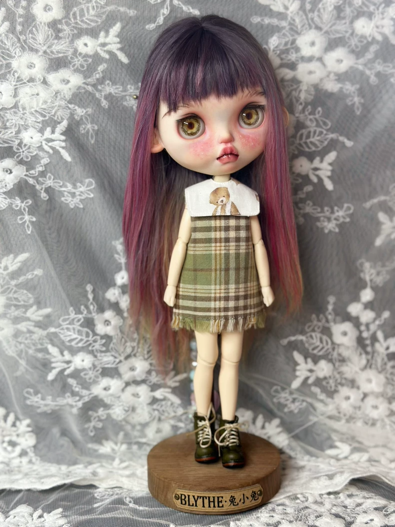 Vintage Plaid Blythe Doll Outfit with Teddy Bear Collar & Boots – OB24 Fit - Image 3
