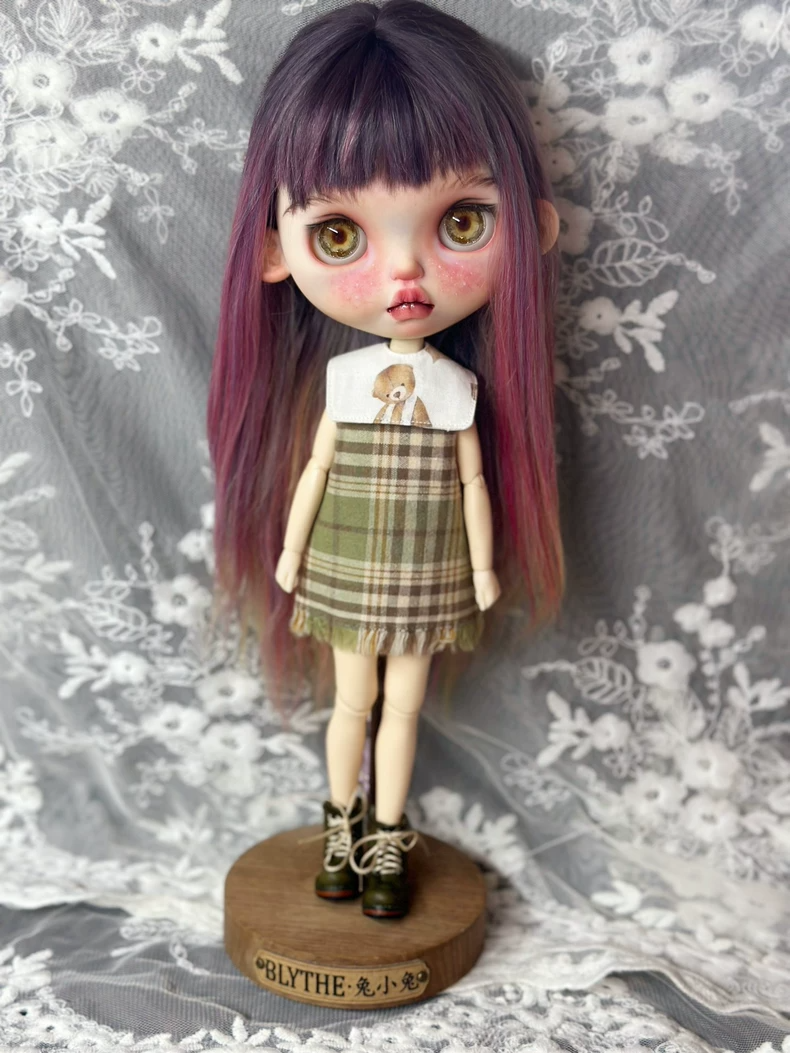 Vintage Plaid Blythe Doll Outfit with Teddy Bear Collar & Boots – OB24 Fit - Image 7