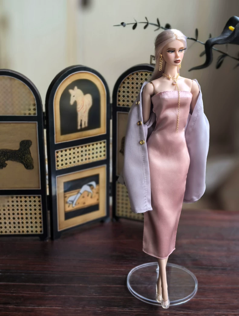 **Luxury BJD 1/6 Strapless Dress & Coat Set w/ Jewelry - Pink & Gray Ensemble** - Image 1