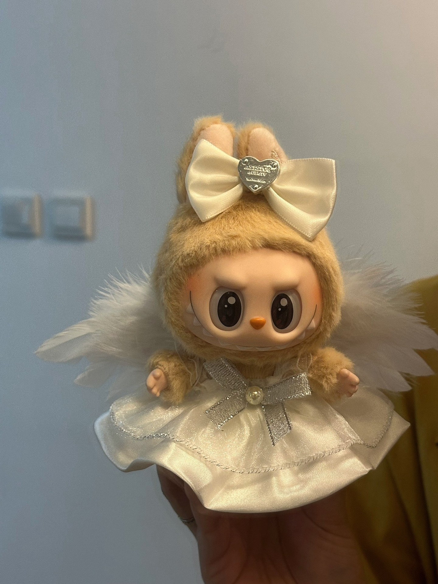 Enchanting Silver Angel Dress & Wings Outfit for Labubu Dolls – Elegant & Versatile Design - Image 1