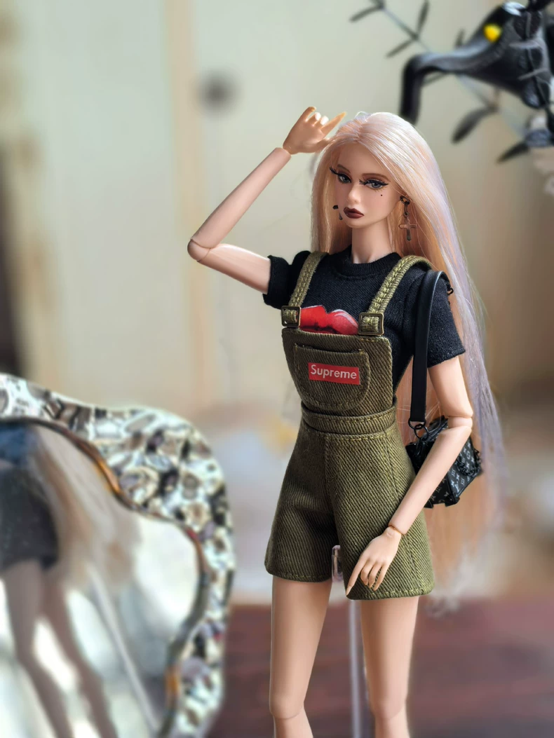 Stylish Olive Green Corduroy Doll Outfit Set with Accessories for BJD 1/6 Dolls - Image 2