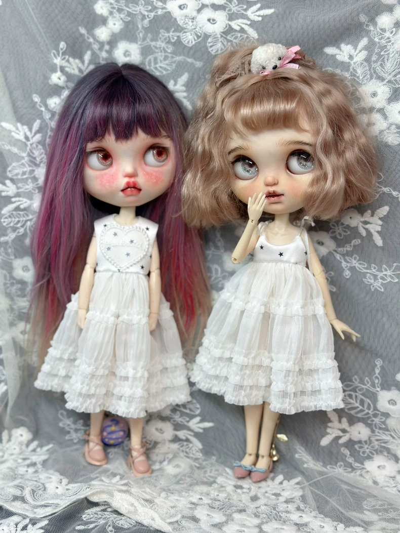 Exquisite Handcrafted Blythe Doll Outfits – Star-Patterned Dresses & Layered Skirts for OB24 & AZ - Image 1