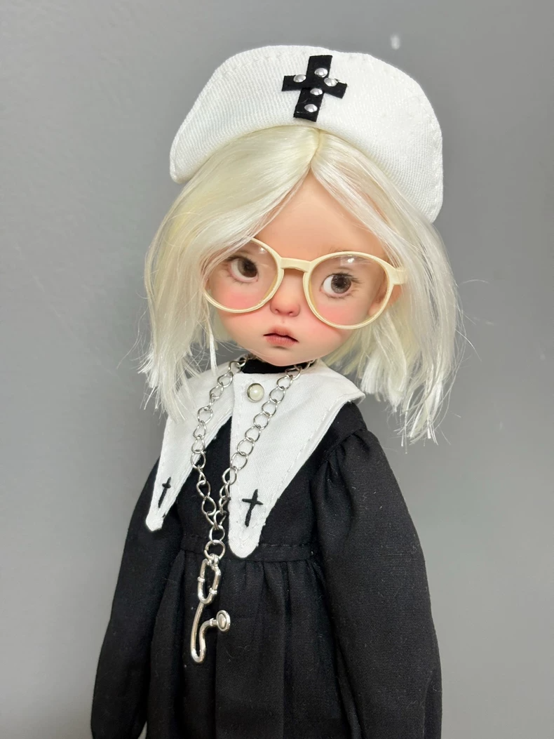 Monochrome Blythe Nurse Outfit with Cross Hat - Durable OB22 OB24 AZONE Doll Costume for Collectors - Image 2