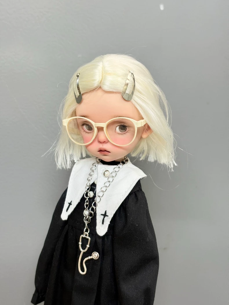 Monochrome Blythe Nurse Outfit with Cross Hat - Durable OB22 OB24 AZONE Doll Costume for Collectors - Image 5