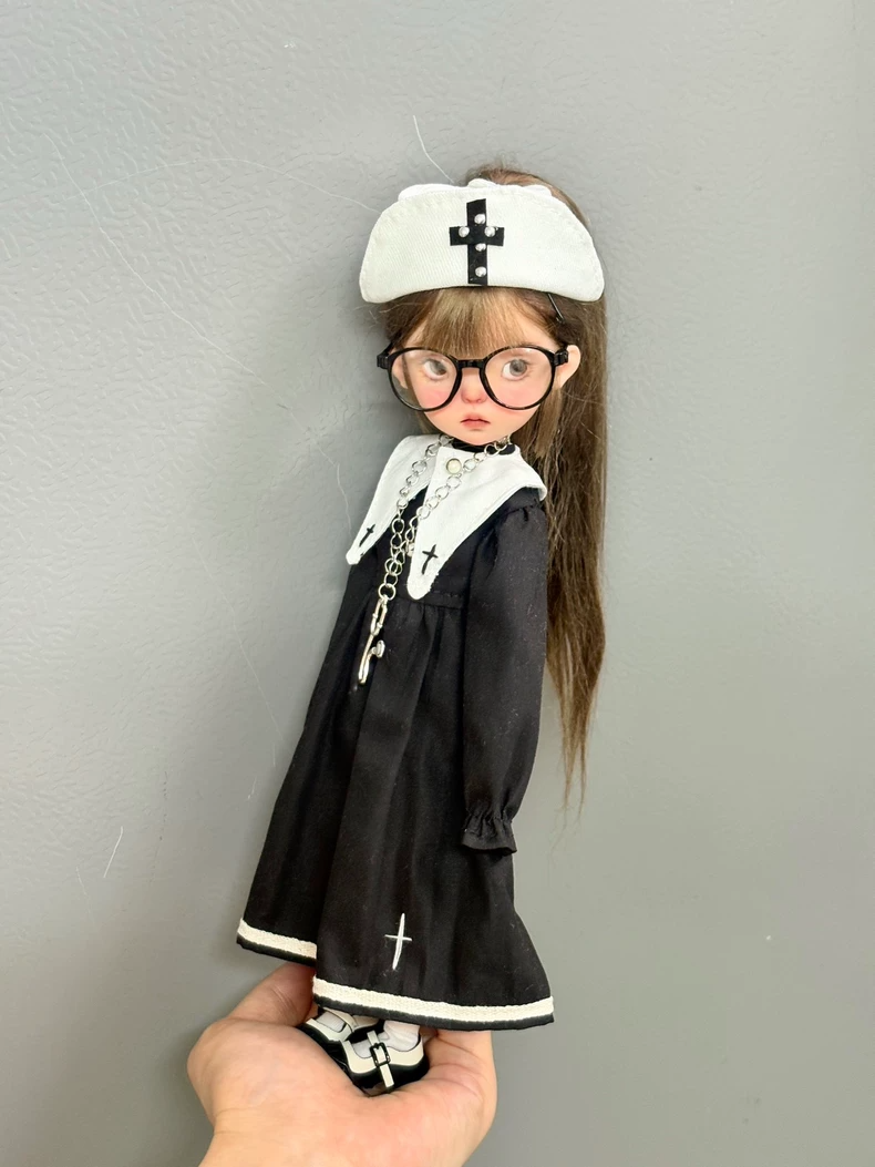 Monochrome Blythe Nurse Outfit with Cross Hat - Durable OB22 OB24 AZONE Doll Costume for Collectors - Image 7