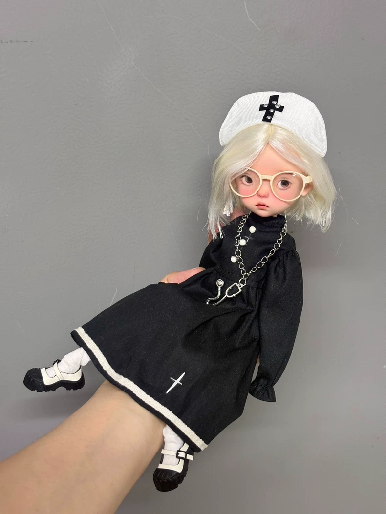 Monochrome Blythe Nurse Outfit with Cross Hat - Durable OB22 OB24 AZONE Doll Costume for Collectors - Image 9