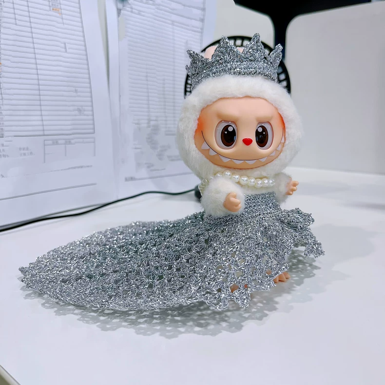 Royal LABUBU Outfit: Elegant Silver Dress & Crown for 17cm Figure – Play & Display! - Image 1