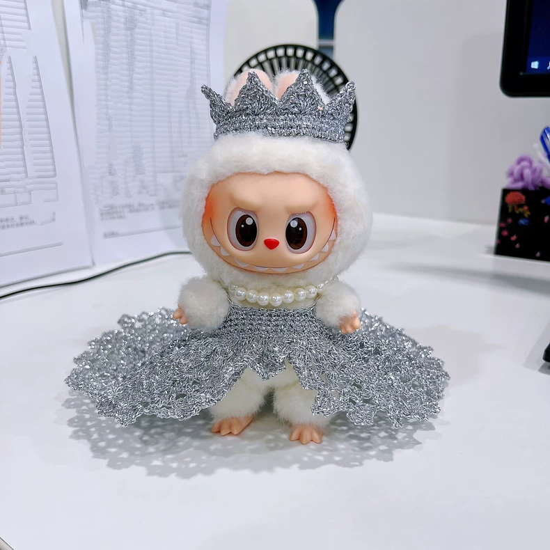 Royal LABUBU Outfit: Elegant Silver Dress & Crown for 17cm Figure – Play & Display! - Image 2