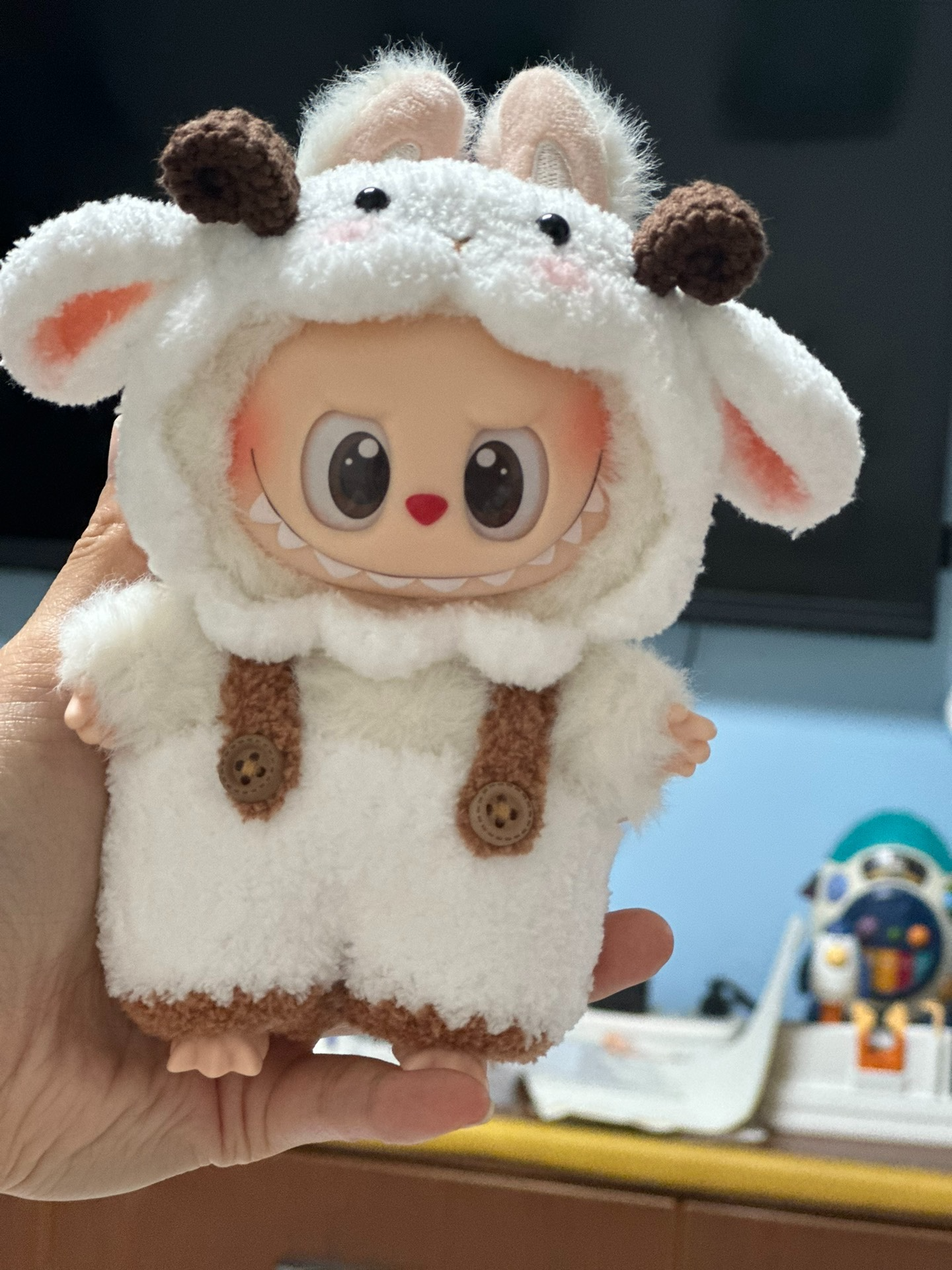 Adorable Labubu Sheep Costume – Plush Outfit for POPMART Dolls, Perfect for Collectors & Play! - Image 2