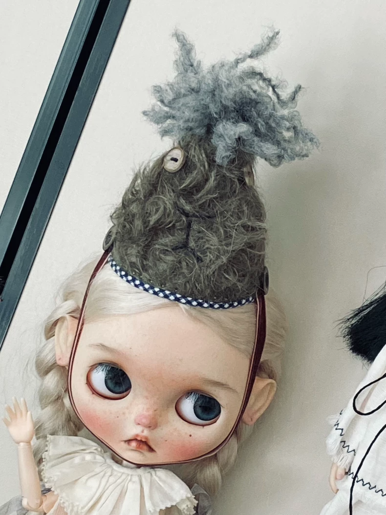 Blythe Doll Grumpy Mouse Hat - Soft Plush Adjustable Character Headwear Accessory - Image 4