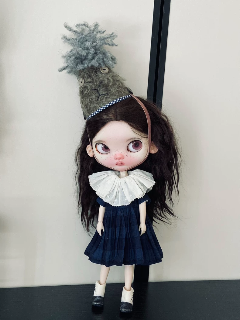 Blythe Doll Grumpy Mouse Hat - Soft Plush Adjustable Character Headwear Accessory - Image 5