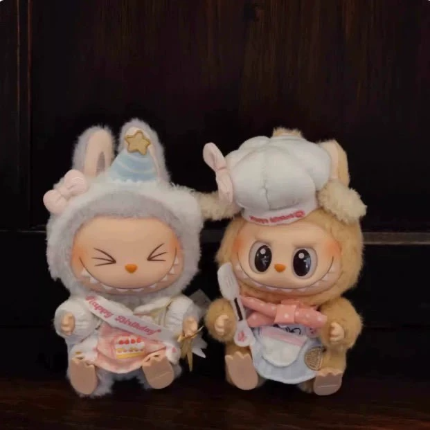 Adorable Labubu Doll Outfits: Festive Birthday & Chef Ensembles with Hats & Aprons - Image 2