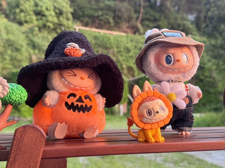Charming Halloween Labubu Outfit: Pumpkin Suit & Witch Hat for 17cm Dolls – Festive & Handcrafted - Image 7