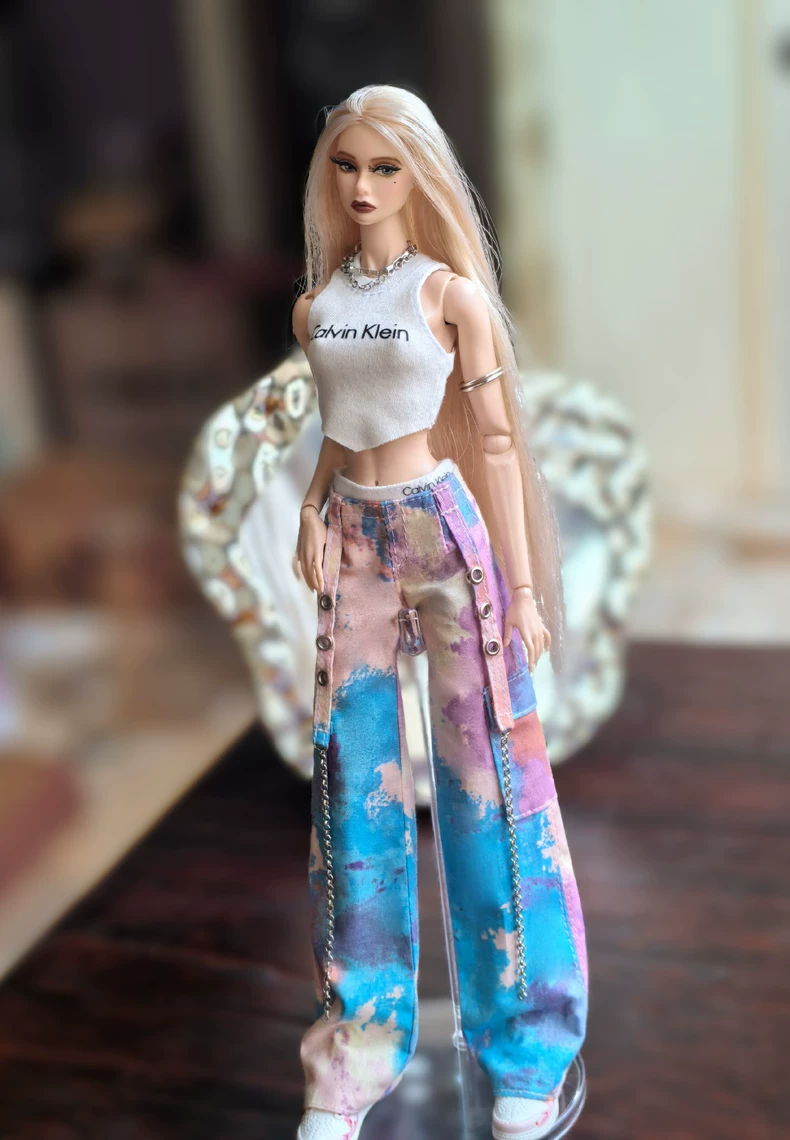 Modern BJD 1/6 Outfit: 2 Styles - Camo & Tie-Dye Streetwear Set w/ Bag & Sneakers - Image 4