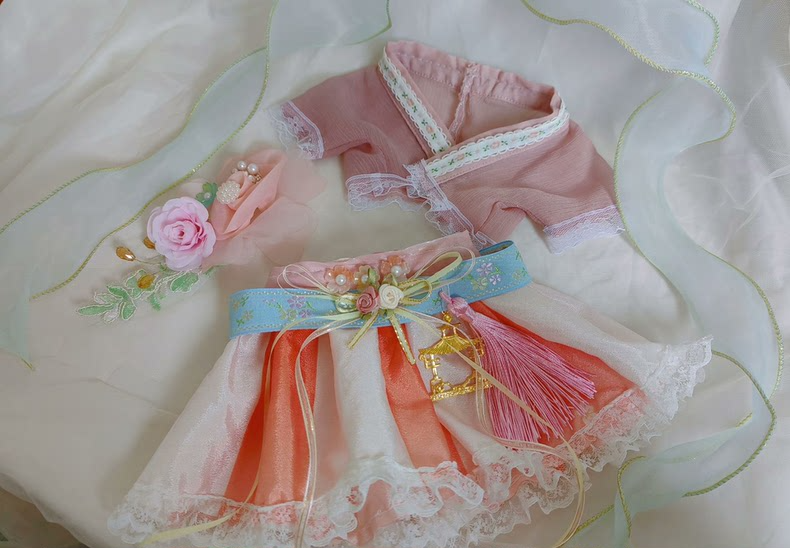 Vintage Hanfu Labubu Doll Outfit – Summer Elegance with Floral Details & Adjustable Fit - Image 7