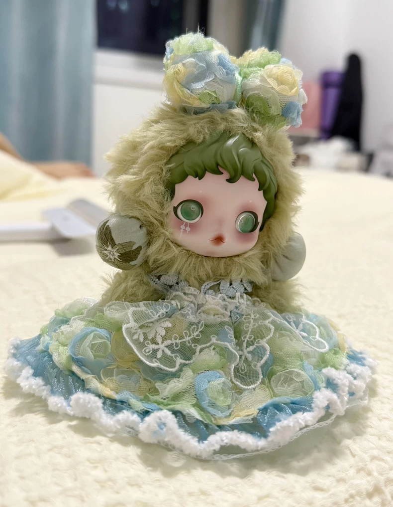 Whimsical Winter Skullpanda Outfit – Elegant Blue-Green Lace Dress for SP & Labubu Dolls - Image 2