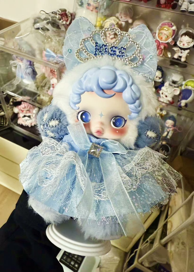Enchanted Princess Doll Outfit – Sparkling Crown & Lace Elegance for Skullpanda - Image 1