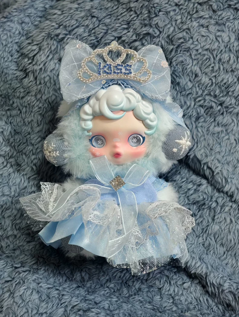 Enchanted Princess Doll Outfit – Sparkling Crown & Lace Elegance for Skullpanda - Image 3