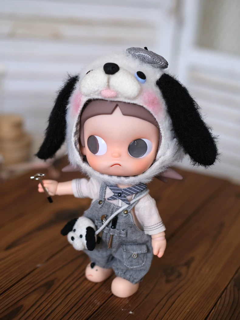 Adorable Dog-Themed Outfit for Zsiga BJD 1/8 Doll – Playful Hat, Overalls & Backpack – Gray & Pink - Image 3