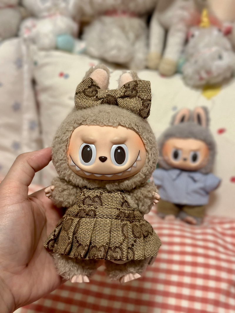 Charming Labubu Doll Outfit: Butterfly Knot Headband & Printed Dress for 17cm Dolls – Blue, Beige & Pink Styles - Image 3