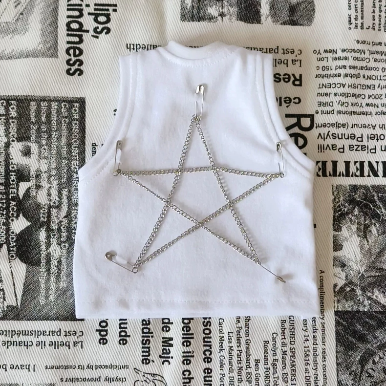 Edgy Chain-Embellished BJD Doll Vest & Outfit Set – Stylish, Durable, Unisex - Image 4