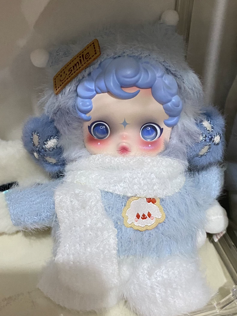 Soft Plush Skullpanda Outfit - Pastel Blue & Pink Fleece Ensemble for Collectors & Enthusiasts - Image 3
