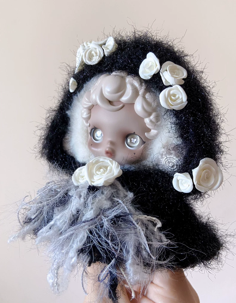 Skullpanda Elegance Outfit: Plush Black Hood with White Roses – Premium Collector’s Doll Fashion - Image 6