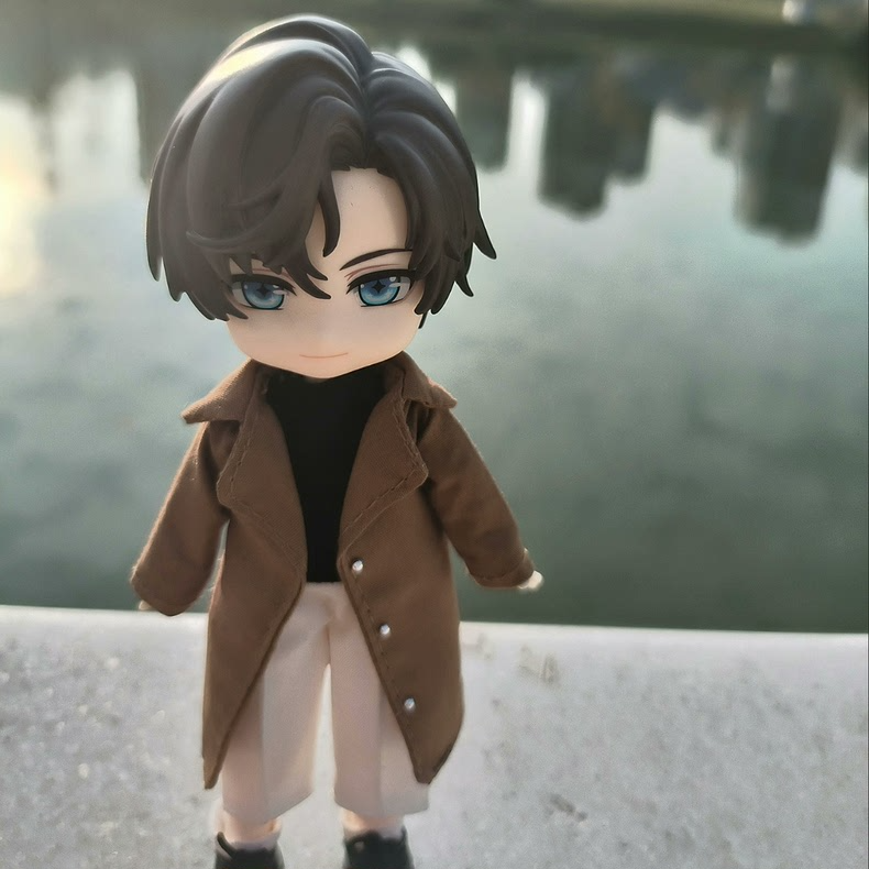 Elegant Brown Trench Coat for 12-inch BJD Dolls – Premium OB11 Doll Outfit with Versatile Styling - Image 2