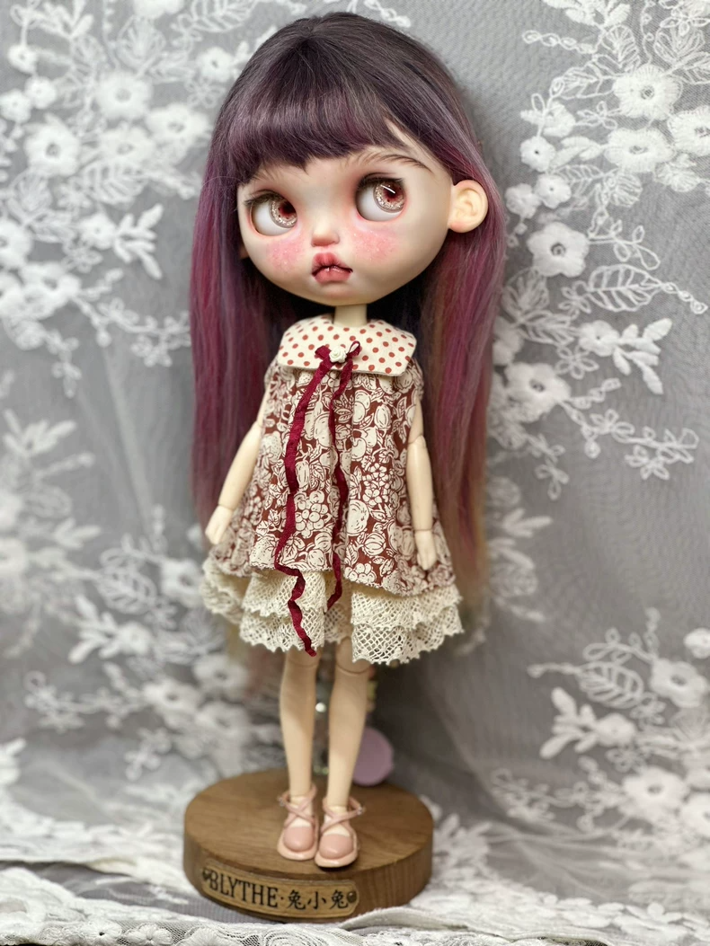 Charming Blythe Doll Outfit: Elegant Red & White Dress for ob22, ob24, ob26 – Perfect for Collectors & Creative Play! - Image 1