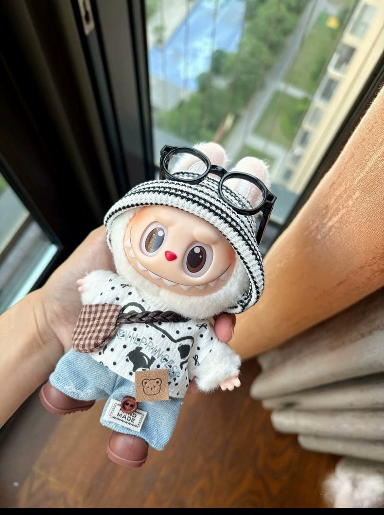 Adorable 6-Piece Labubu Doll Outfit Set: Stylish Hat, Polka Dot Top, Denim Shorts & More! - Image 1