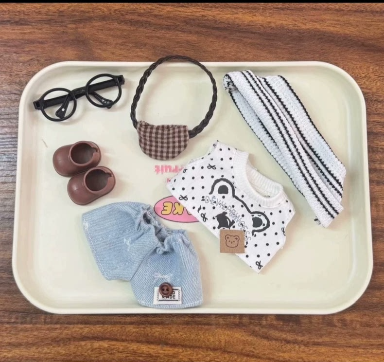 Adorable 6-Piece Labubu Doll Outfit Set: Stylish Hat, Polka Dot Top, Denim Shorts & More! - Image 3