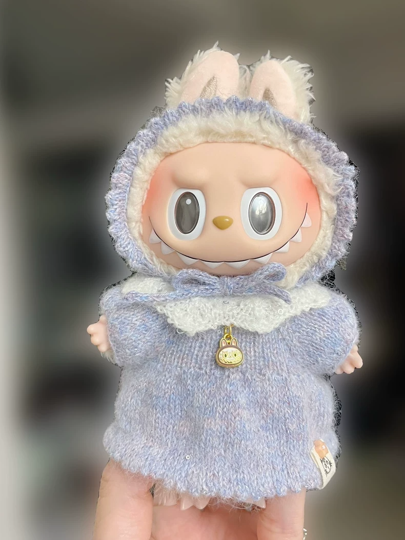 Charming Labubu Doll Outfit: Soft Wool, Reversible Design & Customizable Style for Collectibles - Image 1