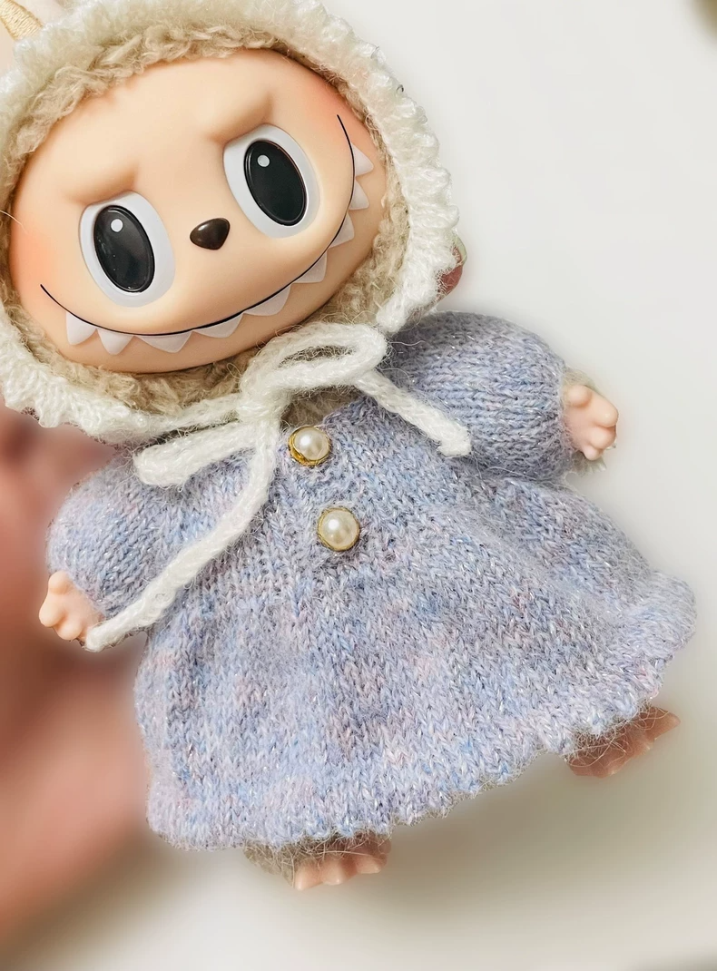 Charming Labubu Doll Outfit: Soft Wool, Reversible Design & Customizable Style for Collectibles - Image 3