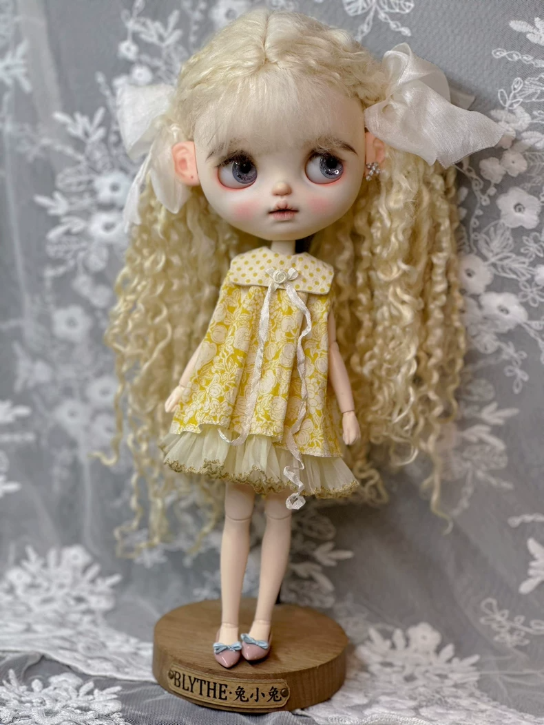 Charming Yellow Floral Blythe Doll Dress – Elegant OB22/24/26 Outfit with Lace & Bow - Image 2
