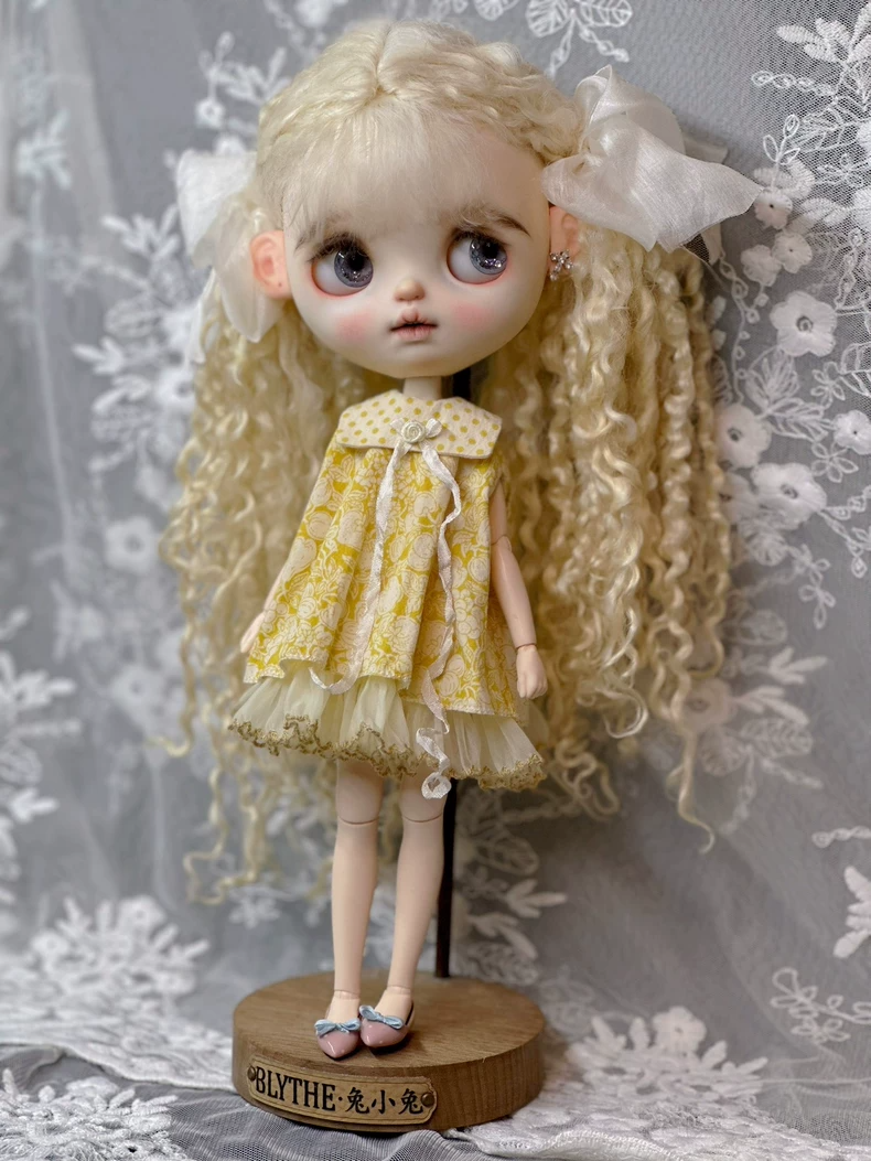 Charming Yellow Floral Blythe Doll Dress – Elegant OB22/24/26 Outfit with Lace & Bow - Image 7
