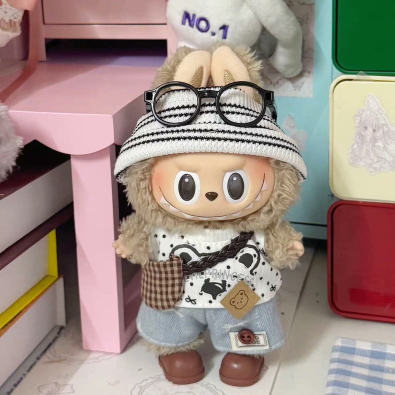 Charming Labubu Doll Outfit – Premium Collectible with Interchangeable Pieces & Durable Design - Image 1