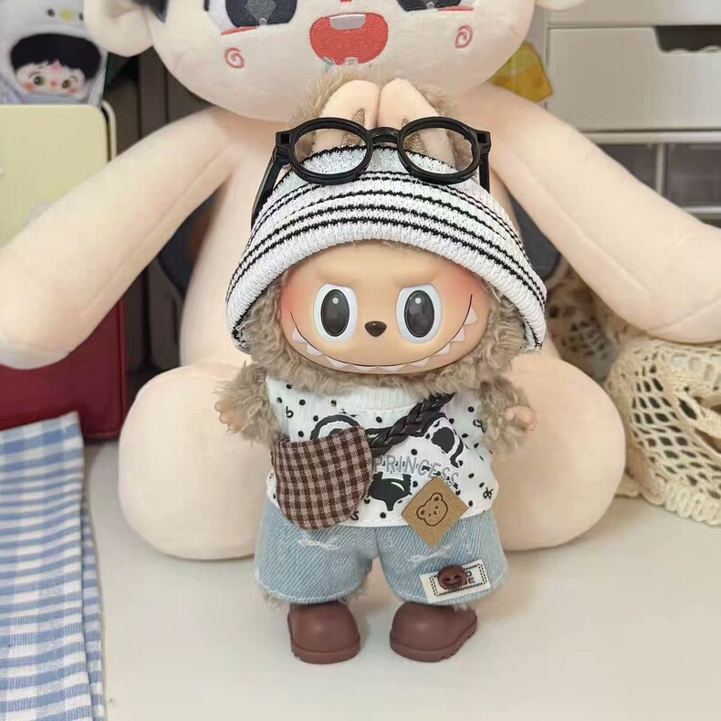 Charming Labubu Doll Outfit – Premium Collectible with Interchangeable Pieces & Durable Design - Image 3