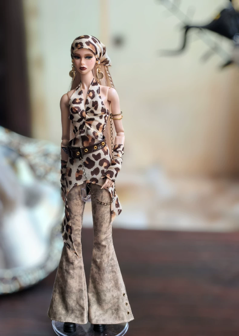 Vintage Y2K Leopard Print BJD Outfit – 1/6 Doll Retro Skirt & Flared Pants Set w/ Accessories - Image 1
