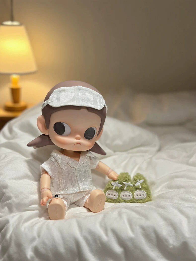 Zsiga BJD 1/8 Luxe Silk-Like Pajama Outfit with Eye Mask – Elegant Doll Wardrobe Essential - Image 3