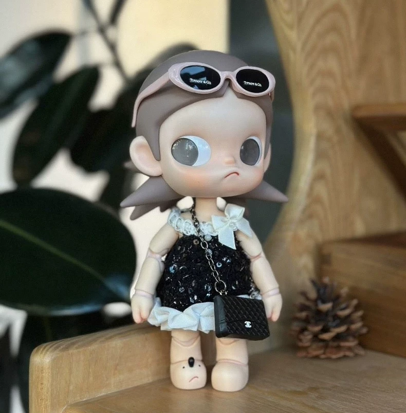 Elegant Black & White BJD Doll Outfit with Sunglasses & Handbag for 1/8 Scale Dolls - Premium Collectible Fashion Set - Image 2