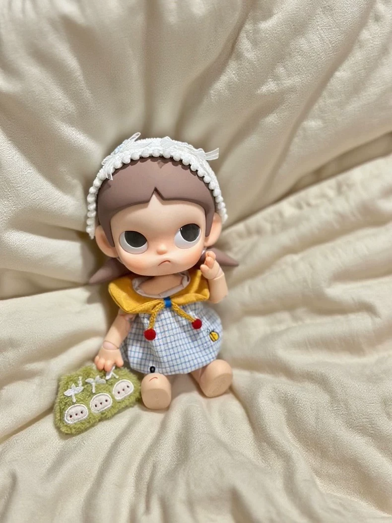 Vintage Zsiga BJD Doll Outfit: Blue Checkered Skirt with Bee Motifs & Yellow Bow - Image 1