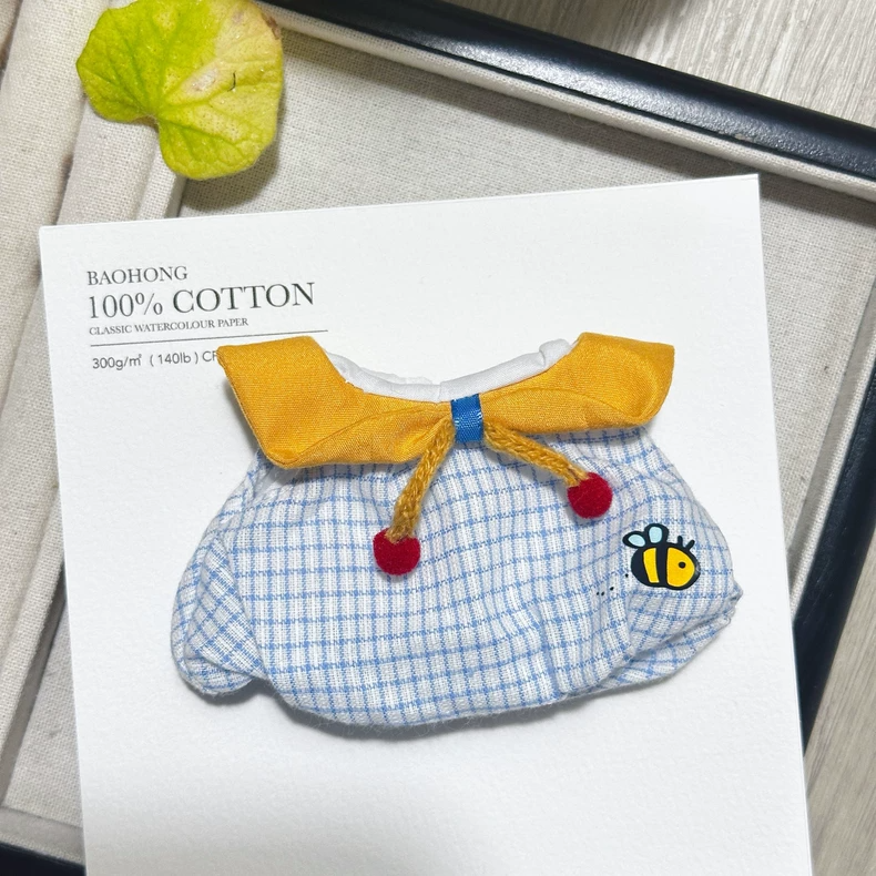 Vintage Zsiga BJD Doll Outfit: Blue Checkered Skirt with Bee Motifs & Yellow Bow - Image 4