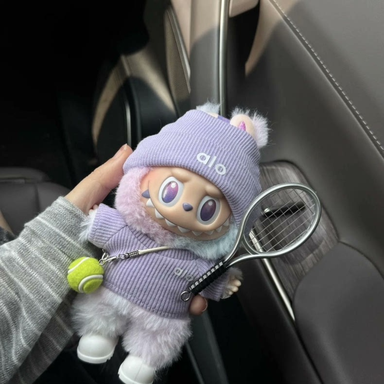 Purple Tennis Outfit for 15-17cm Figurine – Knit Sweater, Racket & Ball Set – LABUBU Collectible - Image 4