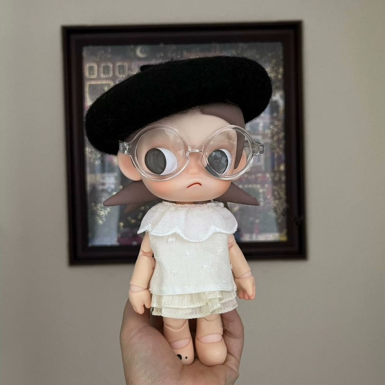 Zsiga BJD 1/8 Elegant Outfit: Hat, Blouse, Skirt & Glasses – Premium Doll Attire for Collectors - Image 1